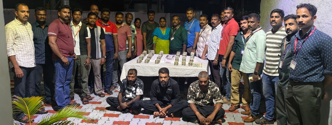 ഒന്നരക്കിലോയിൽ അധികം സ്വർണം അടങ്ങിയ ബാഗ് വിദഗ്ദ്ധമായി മോഷ്ടിച്ച പ്രതികളെ പിടികൂടി